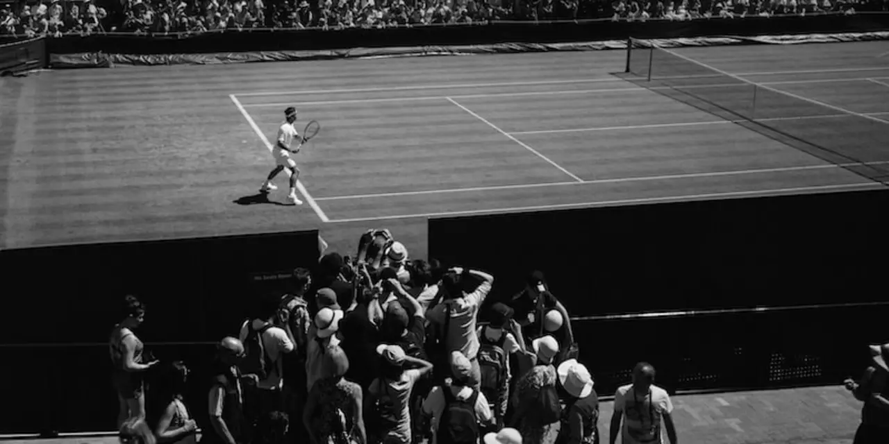 Welche sind die bekannten Tennis-Taktiken von Roger Federer?